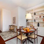 Whome Timeless Elegance In Chiado Apartamento Lisboa